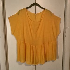 Woman’s Pull-over Peplum Blouse NWOT